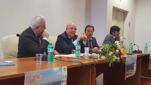 Conferenza stampa - Borghi da Ri...vivere - Presidente Oliverio al tavolo dei relatori