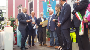 Consegna Premio con Boschi 