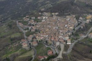 alessandria-del-carretto-vista-da-sud-ovest